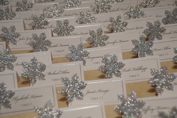 winter-wedding-snowflake-place-cards-jessica-lauren-photography